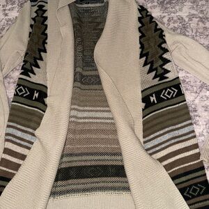 Geometric Patterned Cardigan medium women’s